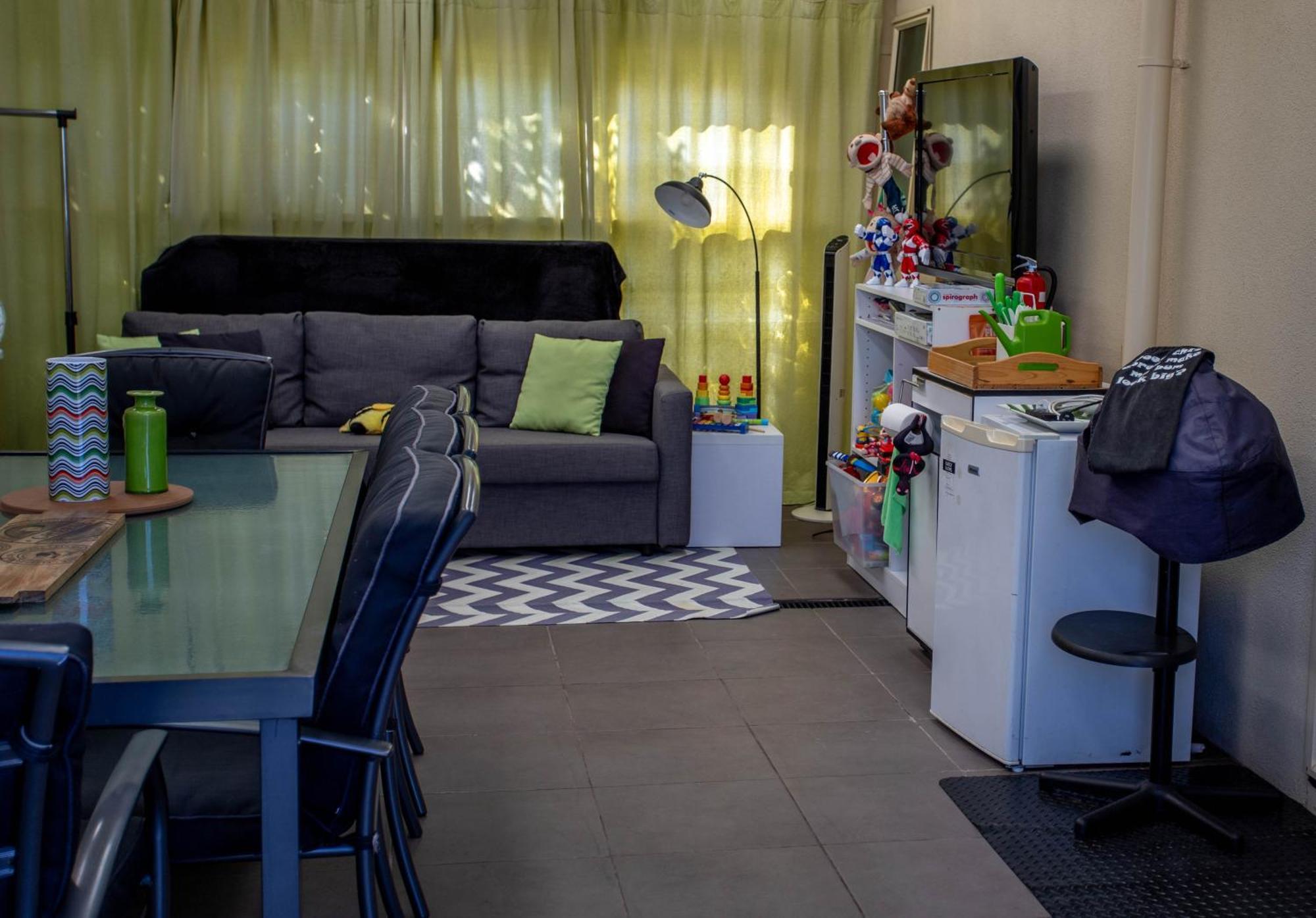 Sea Breeze On The Esplanade Villa Lakes Entrance Exterior photo